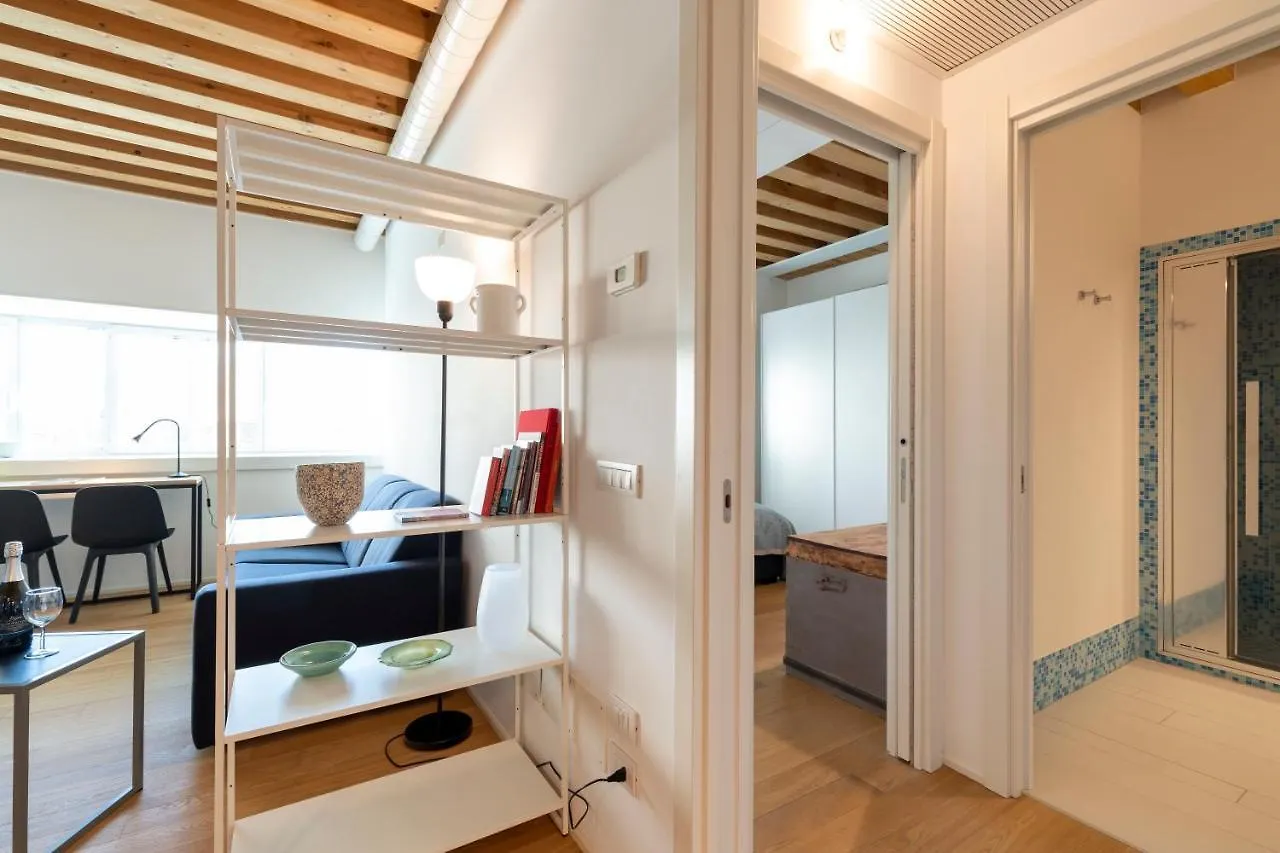 דירות ונציה Mel House 0*,
